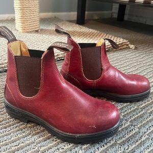 Blundstone Leather Chelsea Boots Size 6 (UK Size 3) Burgundy Blundstone Boots